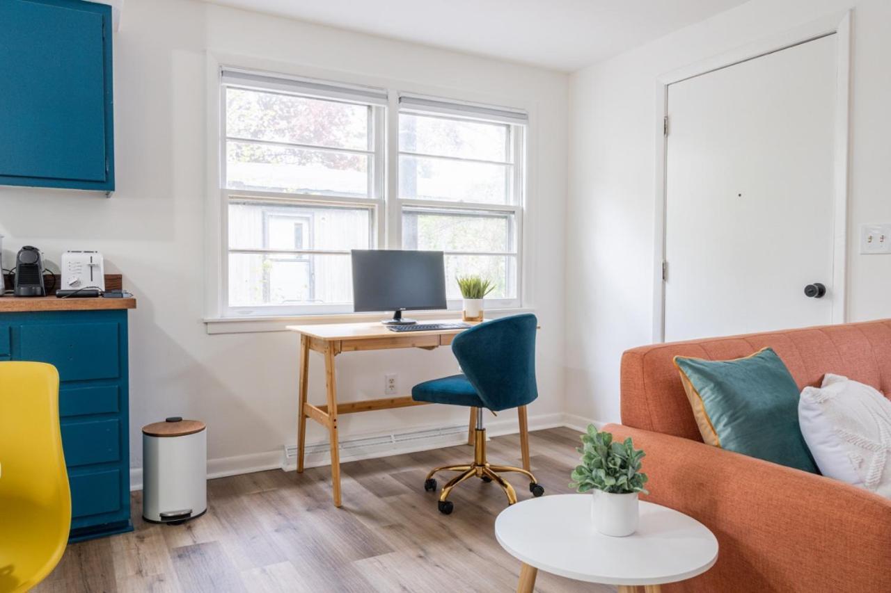 Retro Retreat Renovated 2Br, Desk, No Chore List! Kingston Extérieur photo