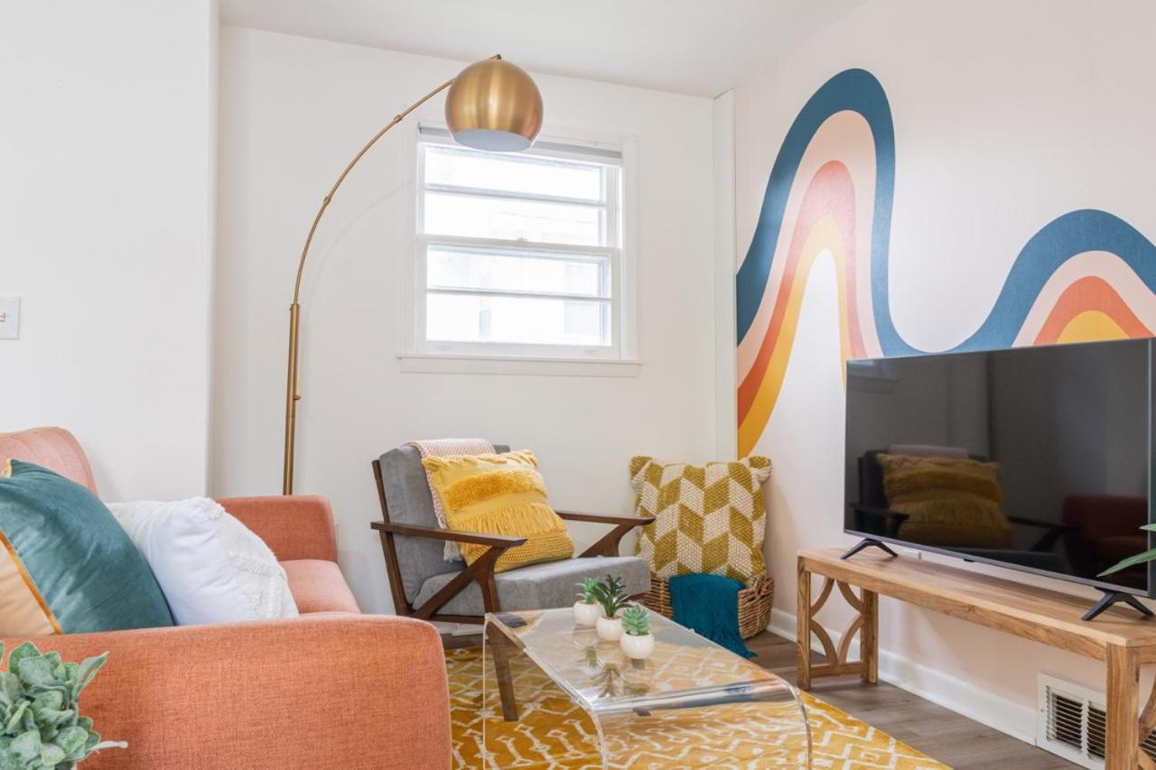 Retro Retreat Renovated 2Br, Desk, No Chore List! Kingston Extérieur photo