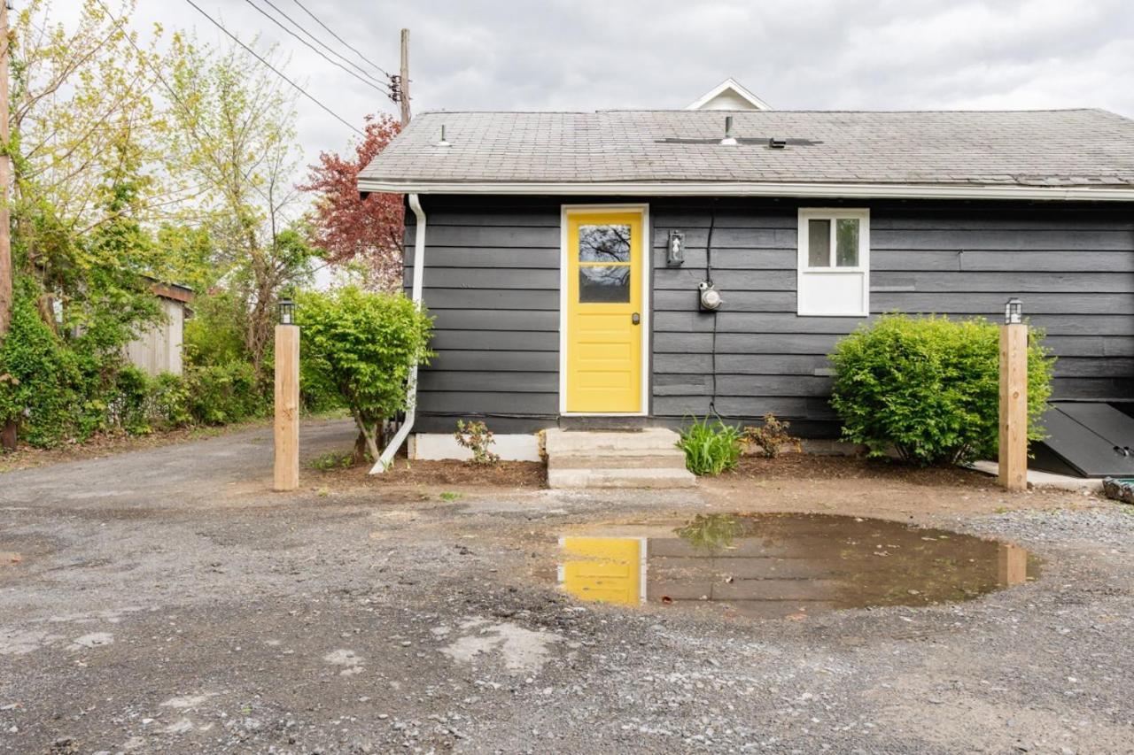 Retro Retreat Renovated 2Br, Desk, No Chore List! Kingston Extérieur photo